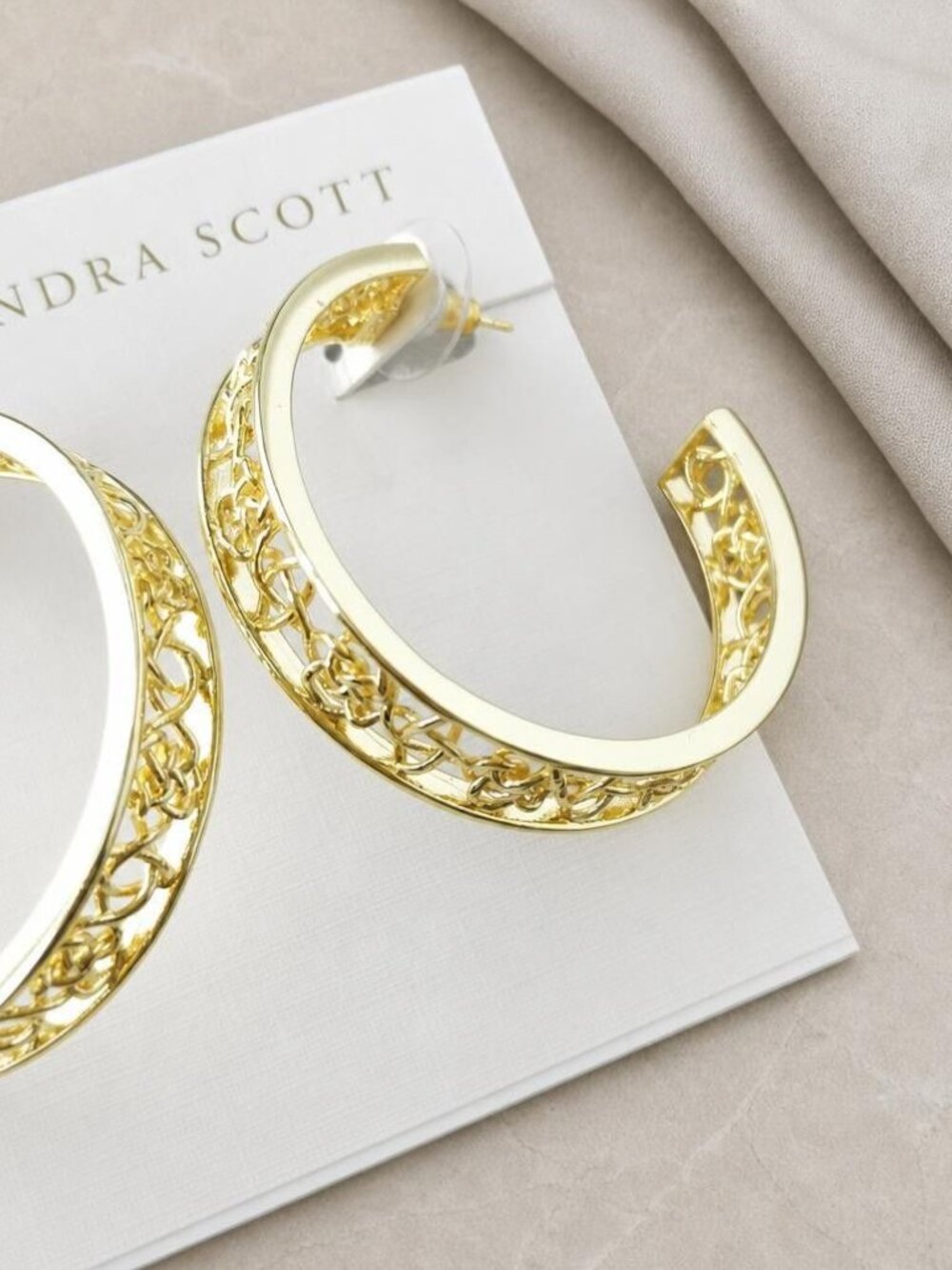 Kendra Scott Kelly Gold Hoop Earrings - Picture 2 of 2